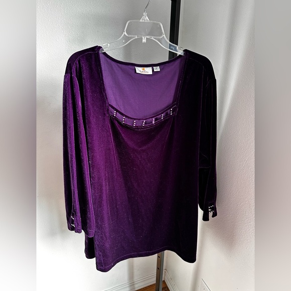 The Quaker Factory Tops - Quaker factory 3X velour purple long sleeve top